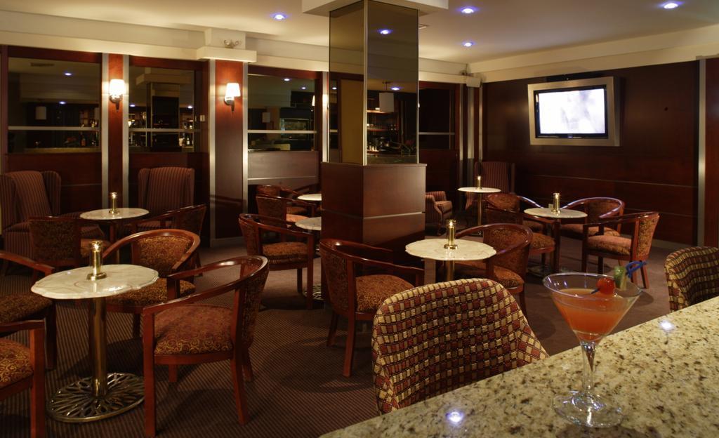 Hotel Maritime Plaza Montréal Esterno foto